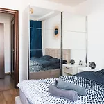 Chic 2-room In The Heart Of With Amazing View Apartamento *
