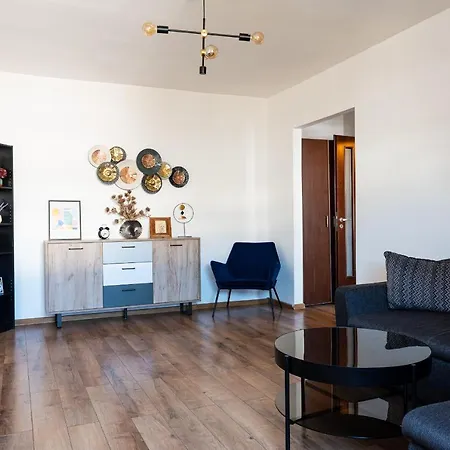 Chic 2-room In The Heart Of With Amazing View