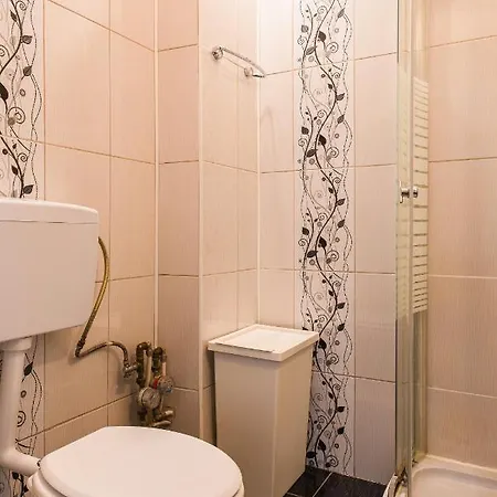 Chic 2-room In The Heart Of With Amazing View Bukurešť