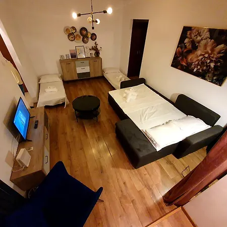 Chic 2-room In The Heart Of With Amazing View Boekarest
