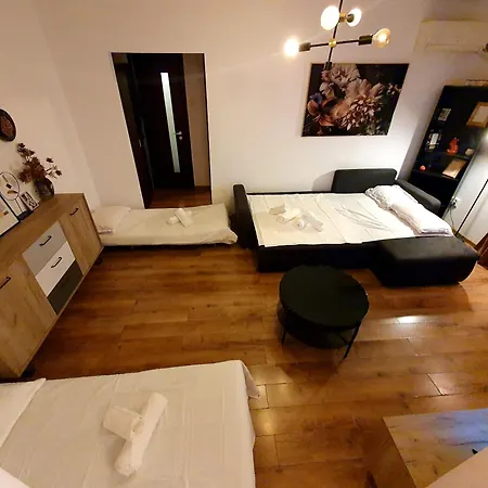 Chic 2-room In The Heart Of With Amazing View Appartement Boekarest