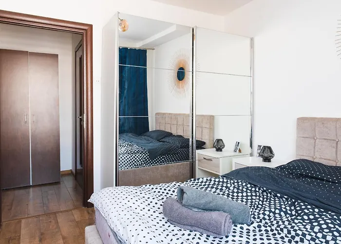 Chic 2-room In The Heart Of With Amazing View Apartmán *